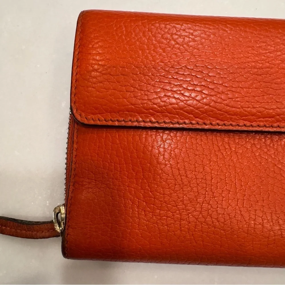 GUCCI women’s long wallet interlocking G pebbled leather Orange EUC